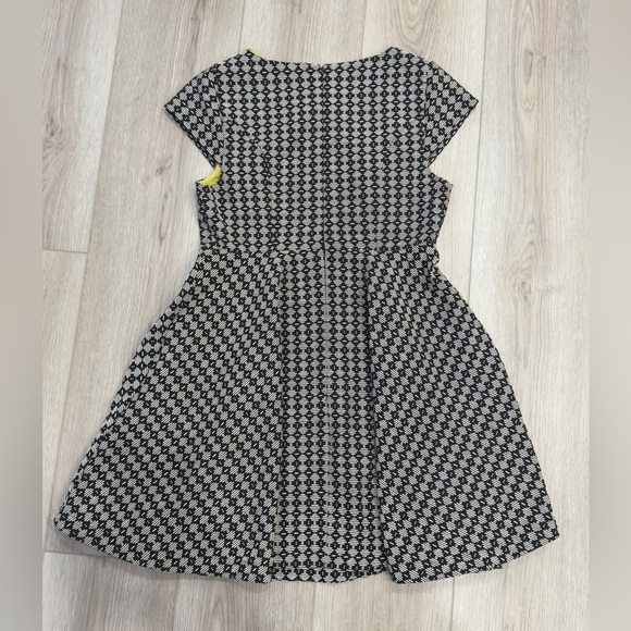 Maeve Anthropologie Stylish Black and White Woman's Dress